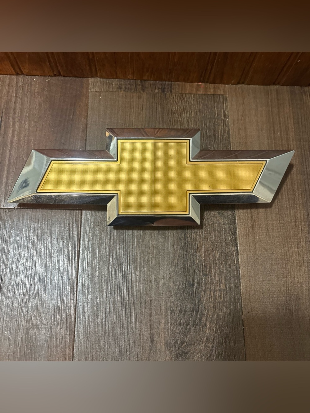 Genuine OEM 2016-19 Chevrolet Silverado 1500 Gold Bow tie